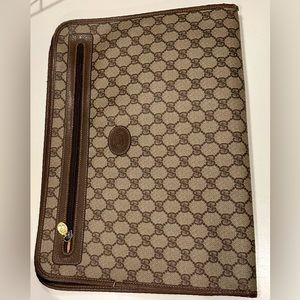 Authentic Early 90/ late 80s Gucci portfolio